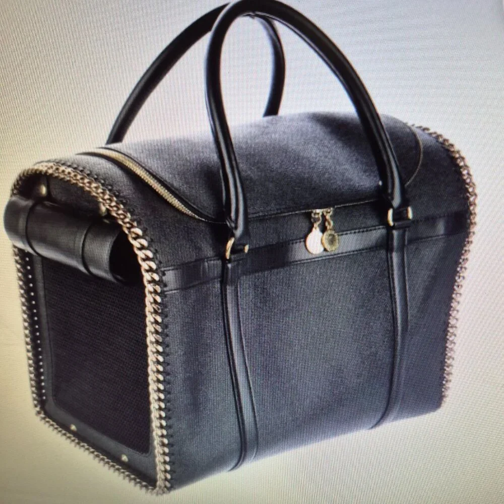 Stunning Gorgeous Modern Stella McCartney Dog Bag STL282986 Black & Gold Chain